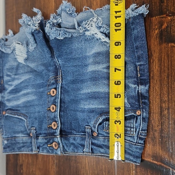 Kendall & Kylie Blue Distressed Jean Shorts - Picture 4 of 7